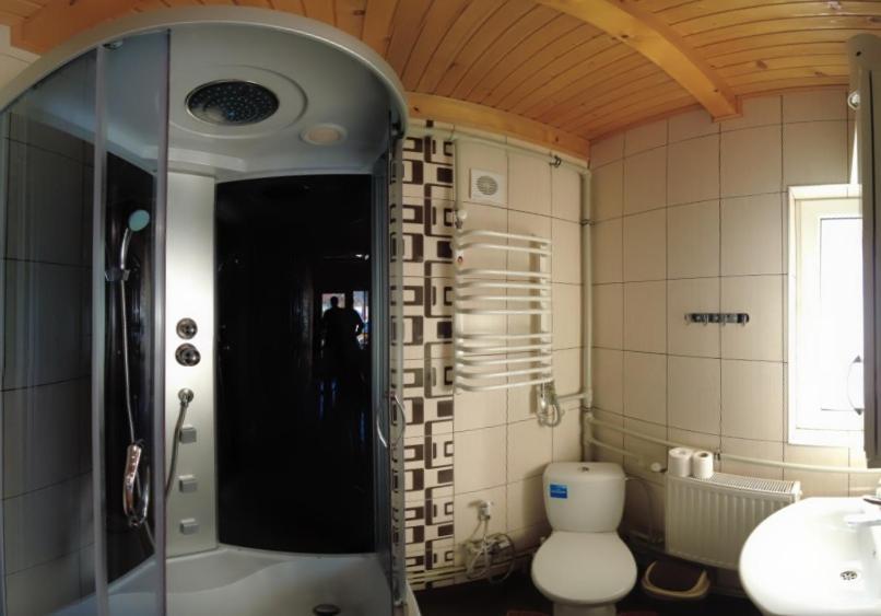 У Тарнавських Mykulytjyn Exteriör bild